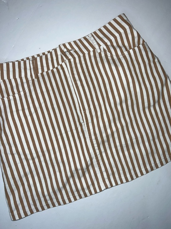 Forever 21 Dresses & Skirts - Forever 21 Beige and White Striped Skirt Size Small